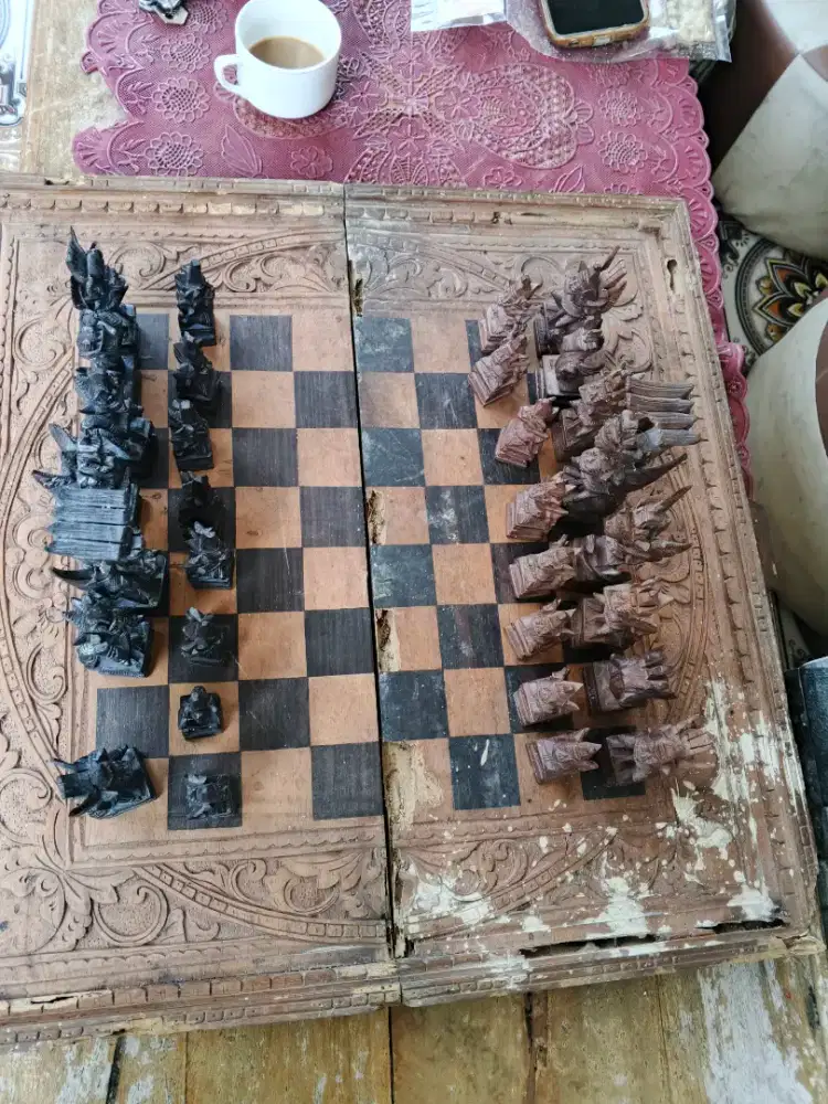 Di jual catur klasik