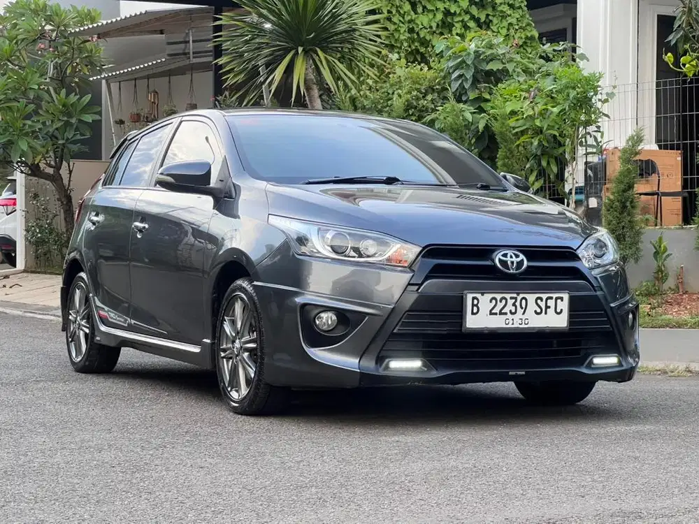 Toyota Yaris TRD Sportivo Matic Pakaian Pribadi Jual Cash