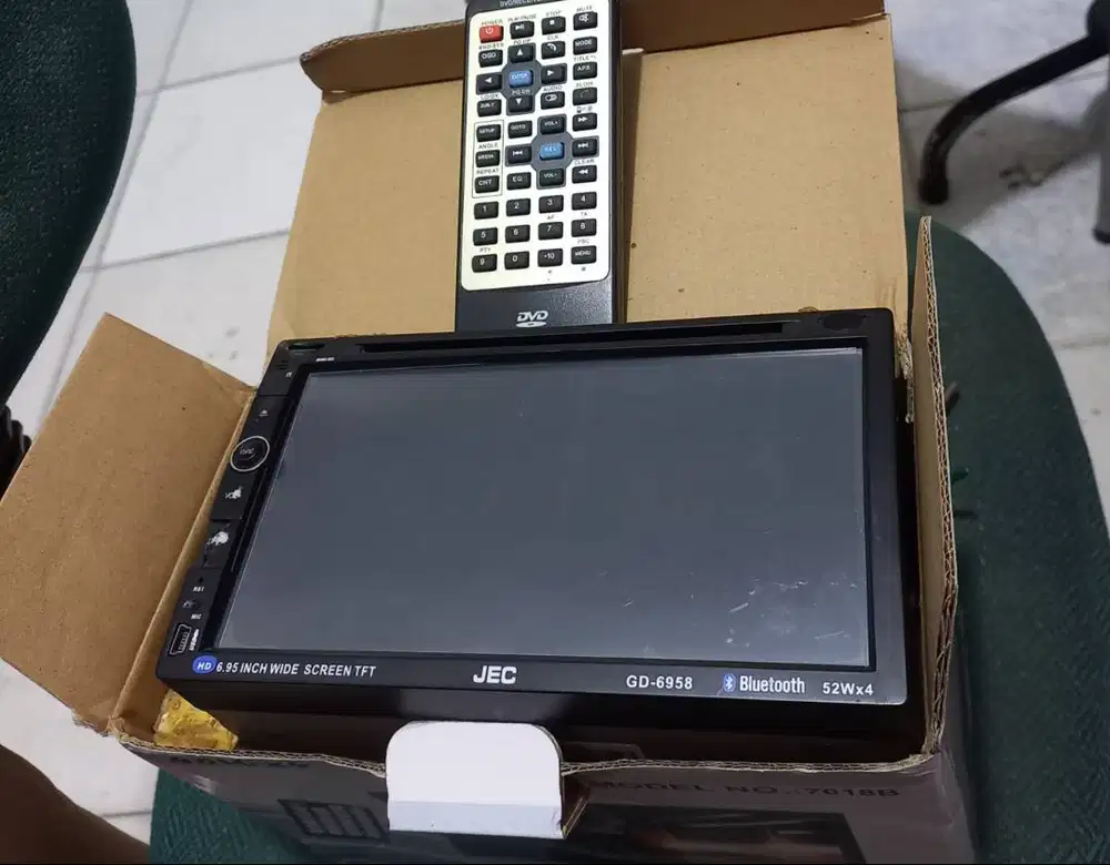 2Head Unit Mobil Merk JEC GD-6958 dan Amplifier BLJ-253,baca Deskripsi