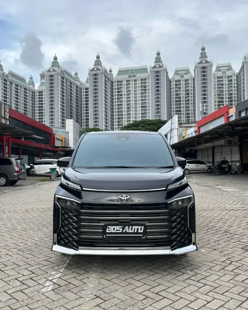 Toyota Voxy Brand New langsung atas nama pembeli