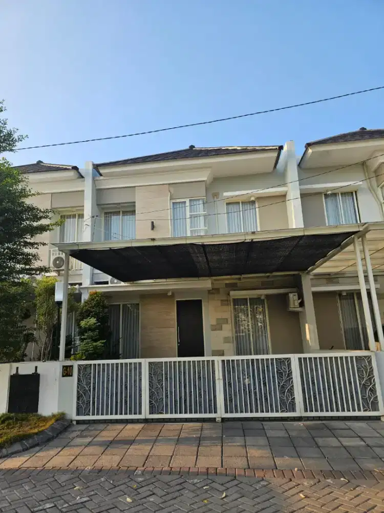 Rumah siap huni, 2 lantai, akses 0 km jalan raya lingkar timur