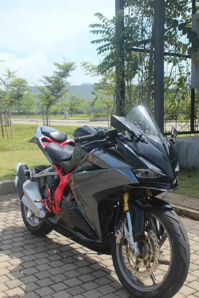 CBR250RR 2019 Hitam