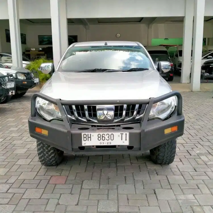 MITSUBISHI STRADA TRITON DC GLS 2.5 4X4 MT 2018