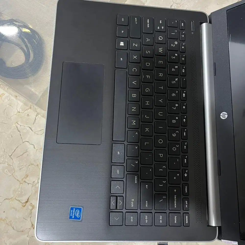 Laptop merek HP 14-dq0005cl