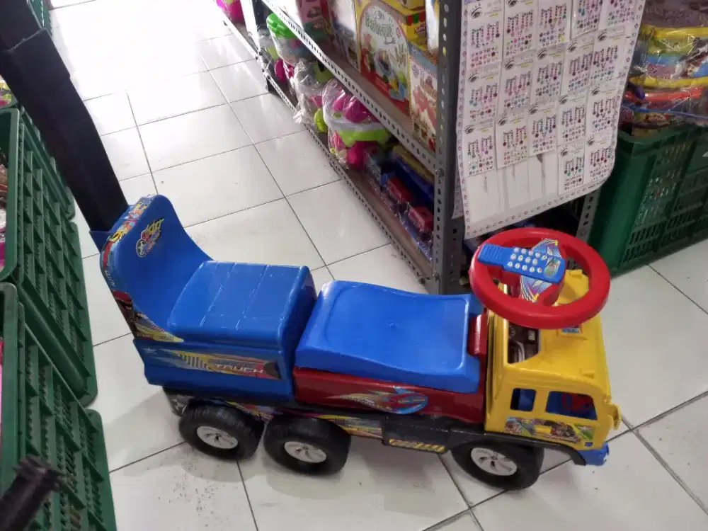 Mainan Anak Truk Bonceng Naik