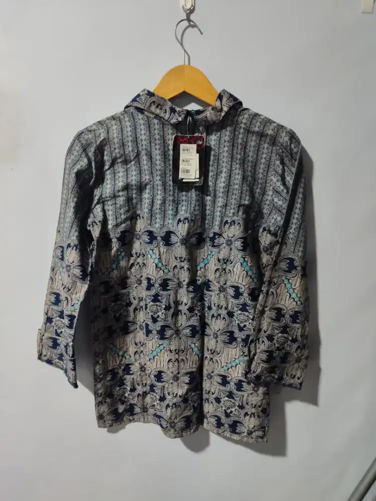 Kemeja batik karunia