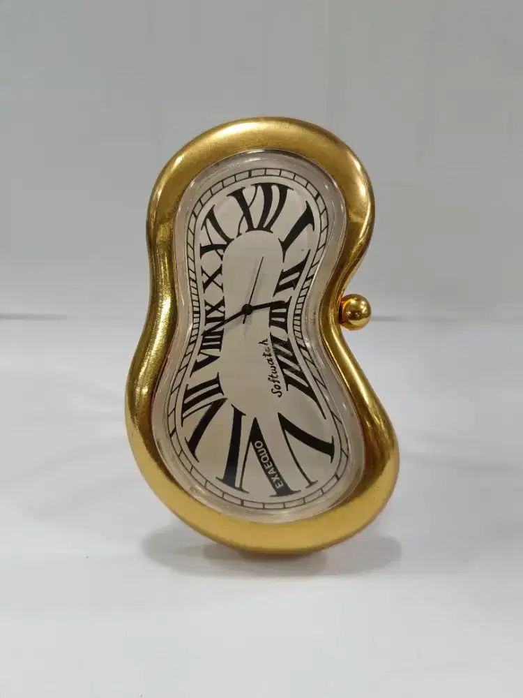 Vintage Exaequo Salvador Dali Softwatch jam meja (Table Clock)bekas
