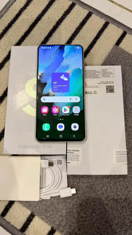 Dijual Samsung S21FE Olive 5G 8/128GB SEIN Mulus Lengkap