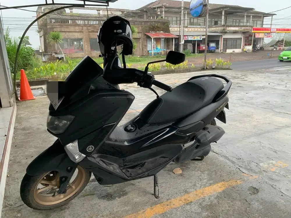 Dijual Nmax 2018 abs standart tangan pertama