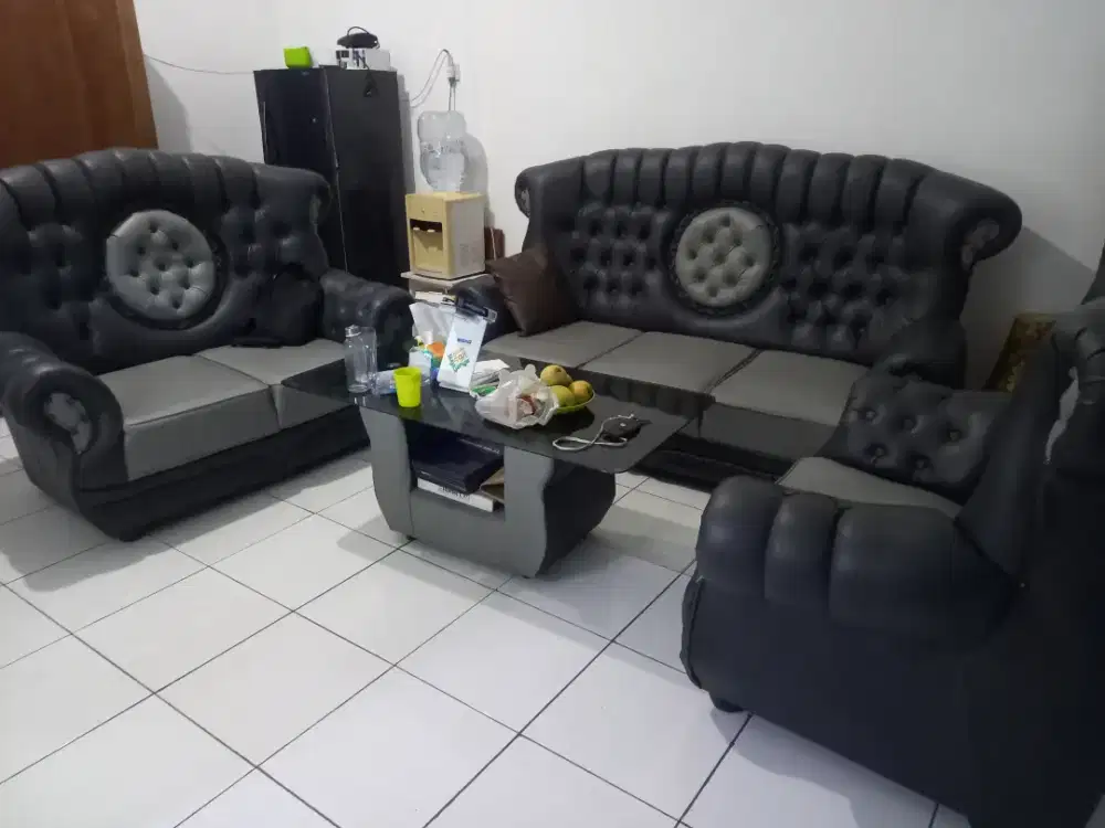 Sofa 6seater model chesterfield