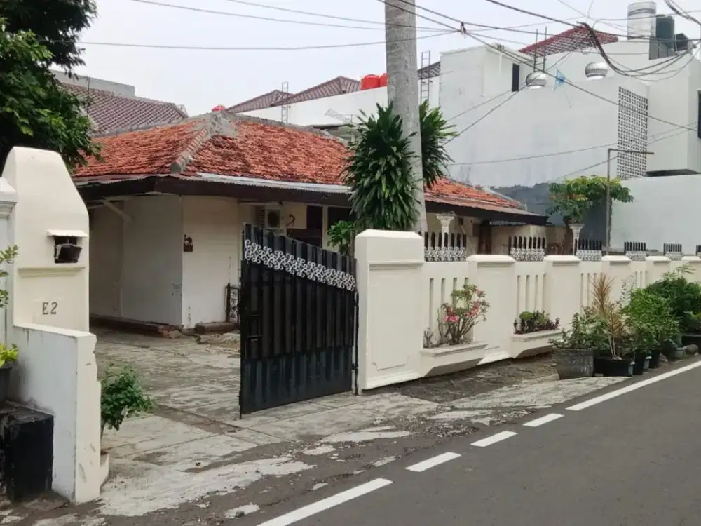 DIJUAL RUMAH JALAN CEMPAKA PUTIH TIMUR JAKARTA PUSAT