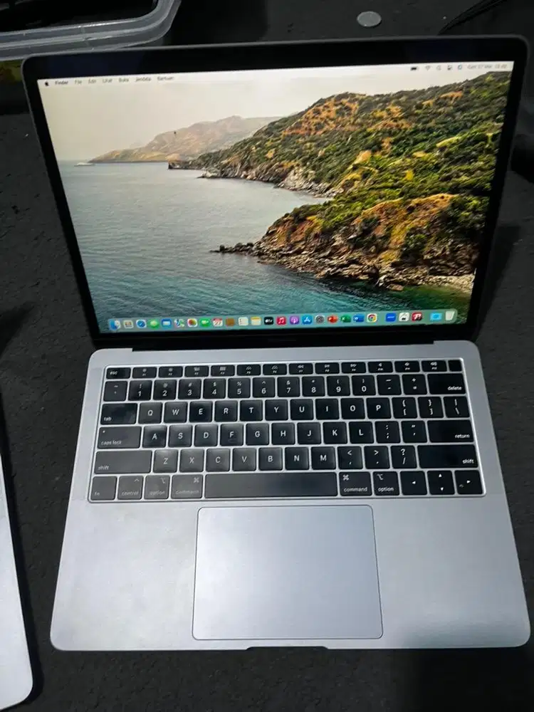 Macbook Air 2018 intel iris core i5 ram 8gb ssd 256gb