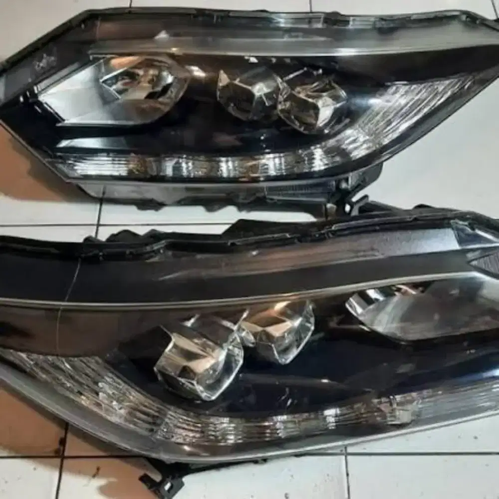 Headlamp lampu hrv depan sepasang orisinil tipe prestige