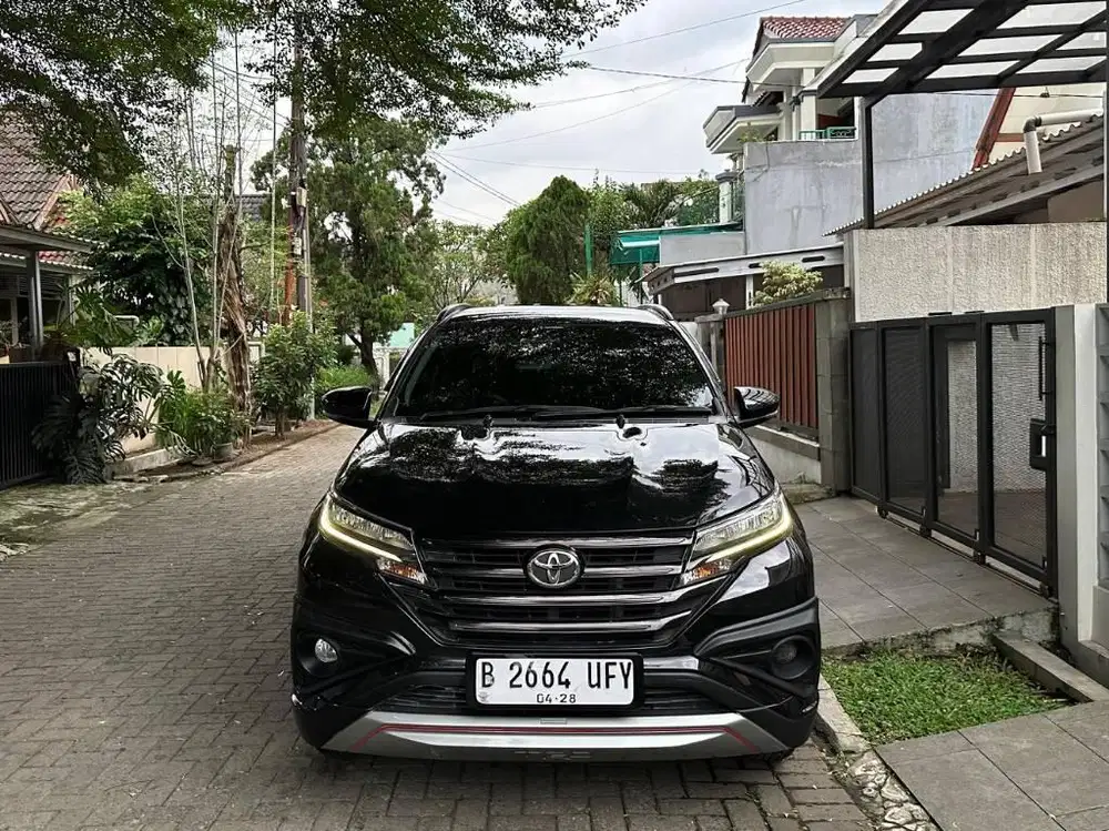 Toyota Rush 2018 S TRD Facelift AT Matic Tangan 1 dari baru model 2019