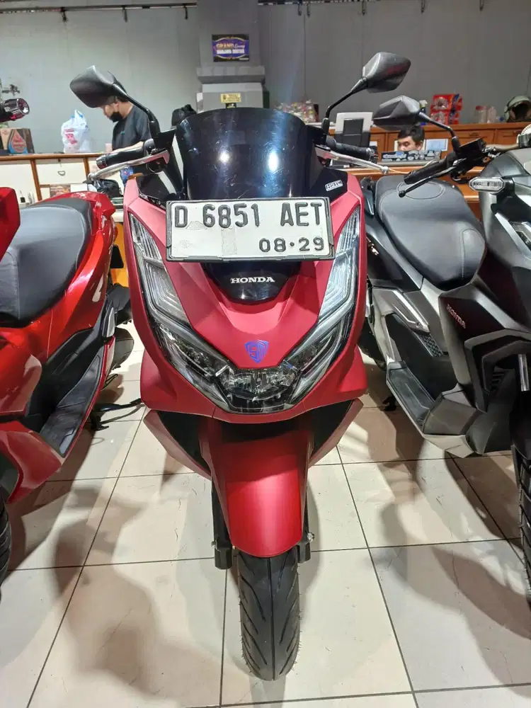 Honda - PCX 160 ABS 2024 - SRI SANJAYA MOTOR
