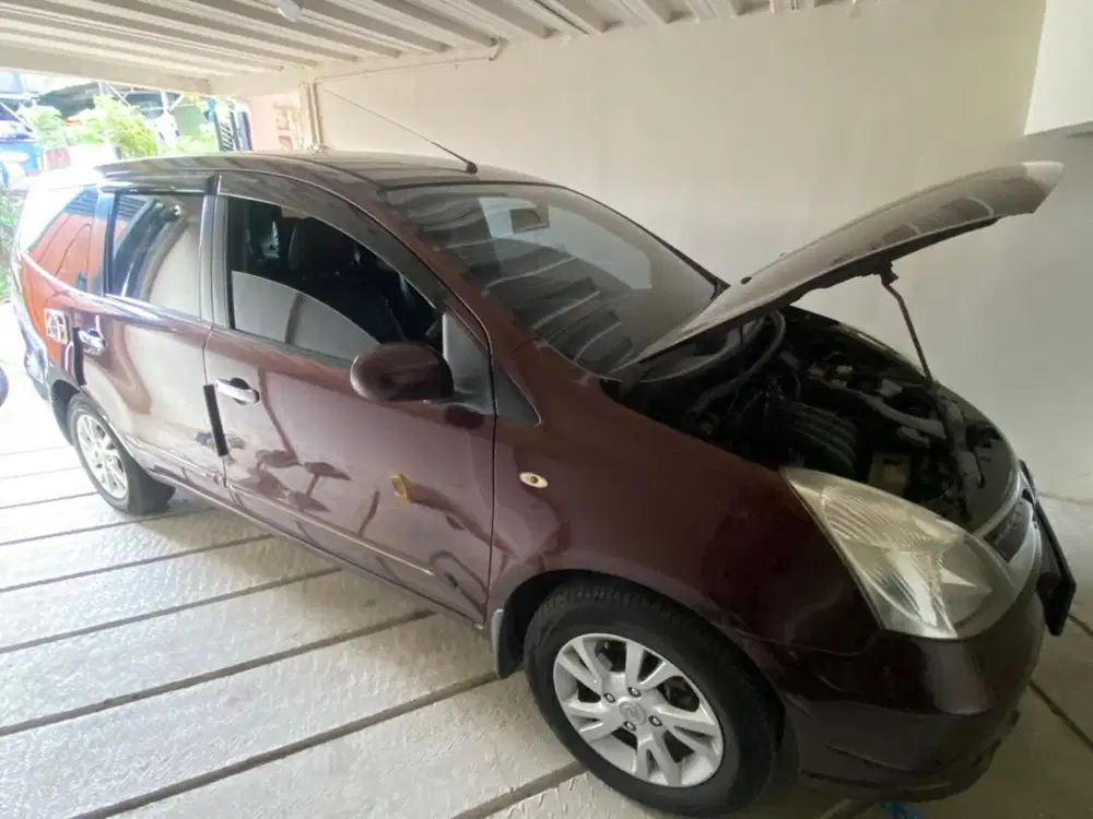 Livina XV AT 2011 km rendah terawat bekasi