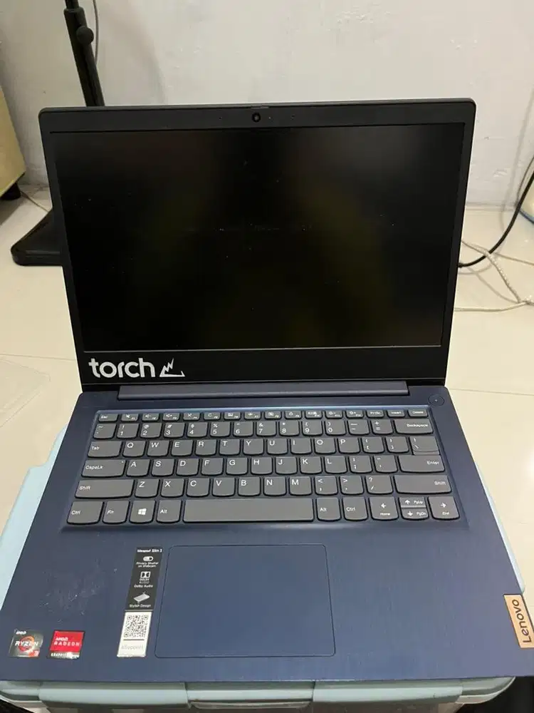Laptop Lenovo Ideapad slim 3 ryzen 3