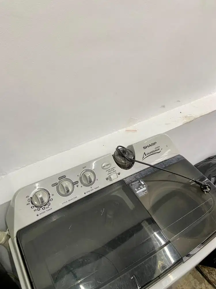 Mesin Cuci Sharp ES -T86CL 2tabung SUPER AQUAMAGIC  bekas