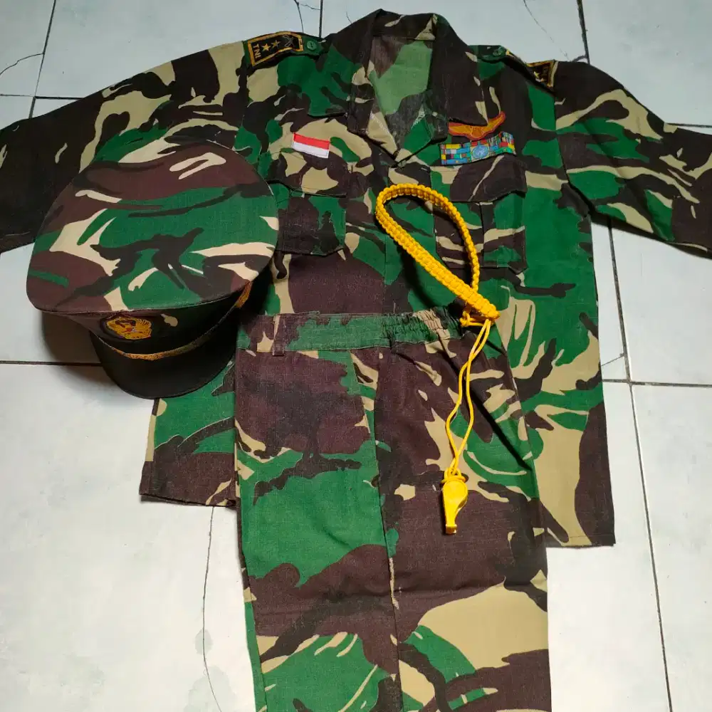 Baju pahlawan anak