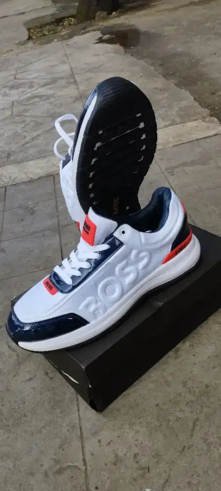 Sepatu hugo boss