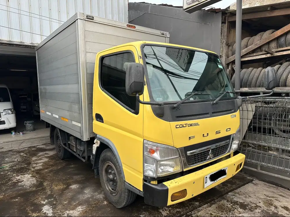 Truk Colt Diesel Engkel box 2019 truck canter fuso FE71 cde cdd elf cd