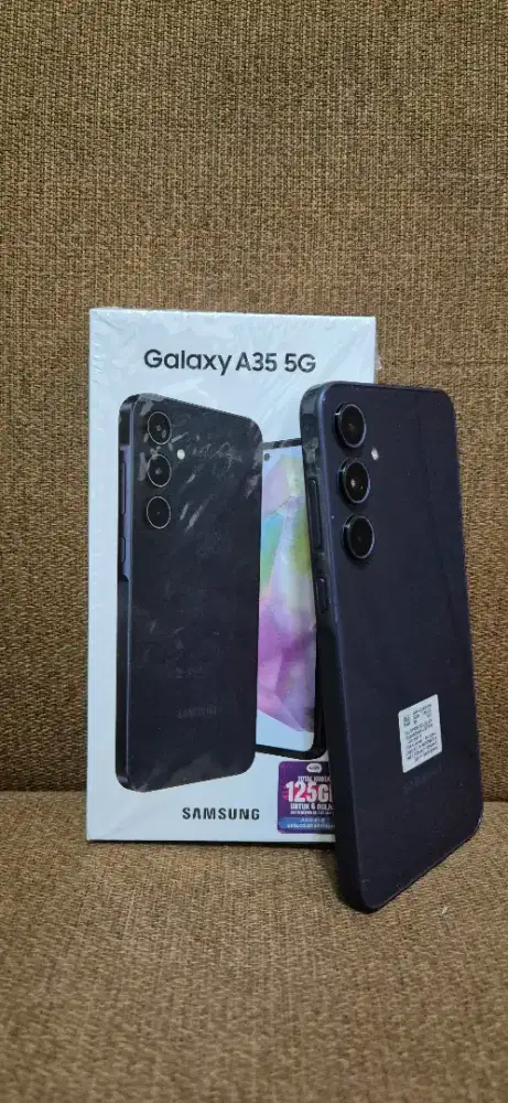 Samsung Galaxy A35 5G 8/256 Hitam Garansi Resmi