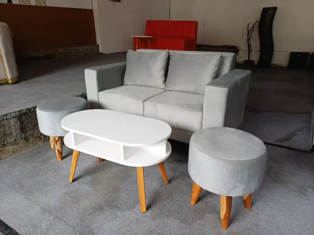 Paket sofa retro . Free antar jogja. Bisa cod