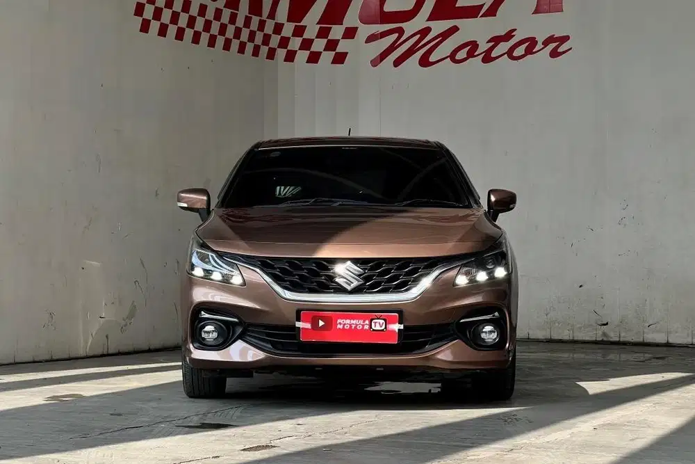 Suzuki Baleno Hatchback AT 2023 Coklat