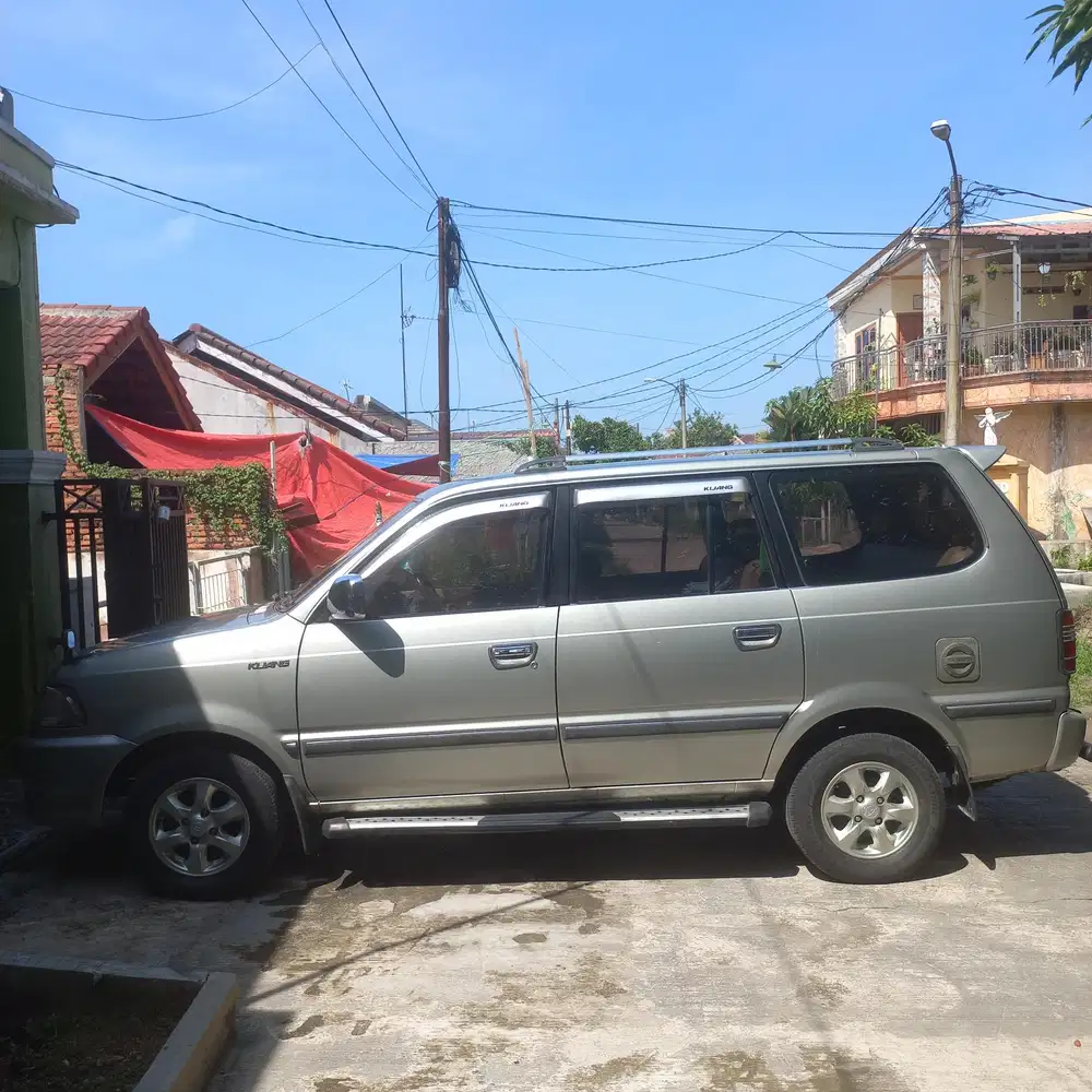 Toyota Kijang 2003 Bensin