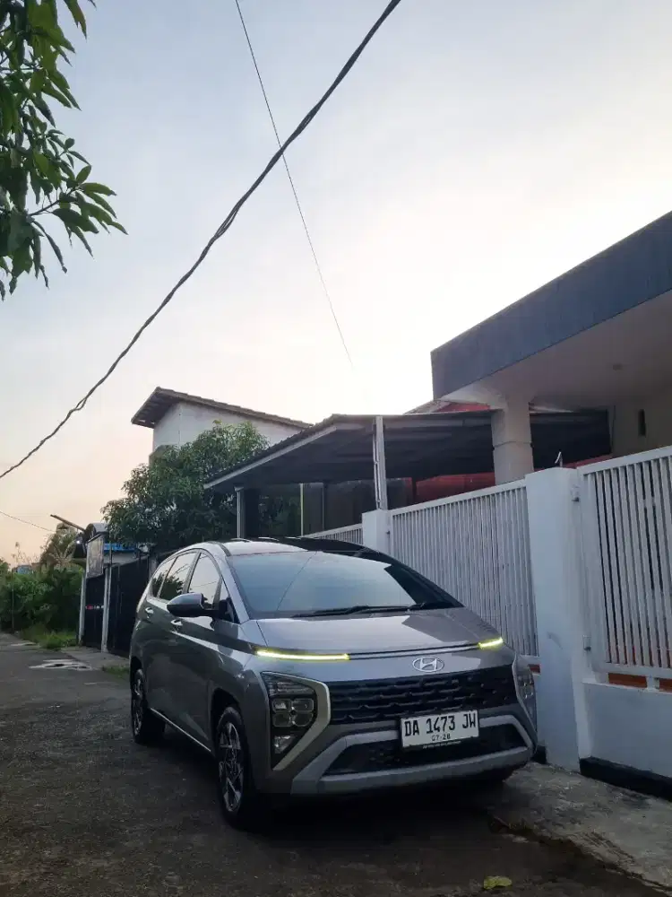 Stargazer Prime Two Tone Captain Seat