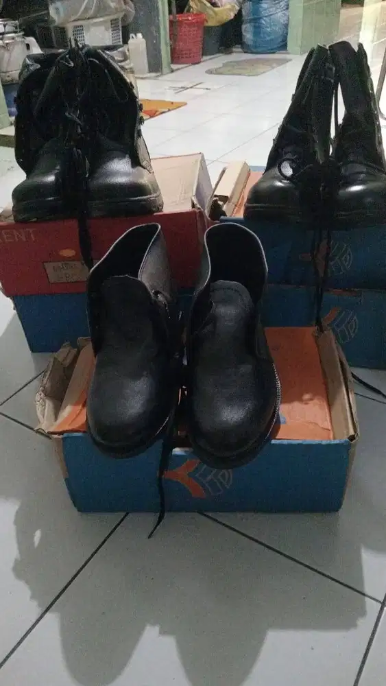 Sepatu PDL Security