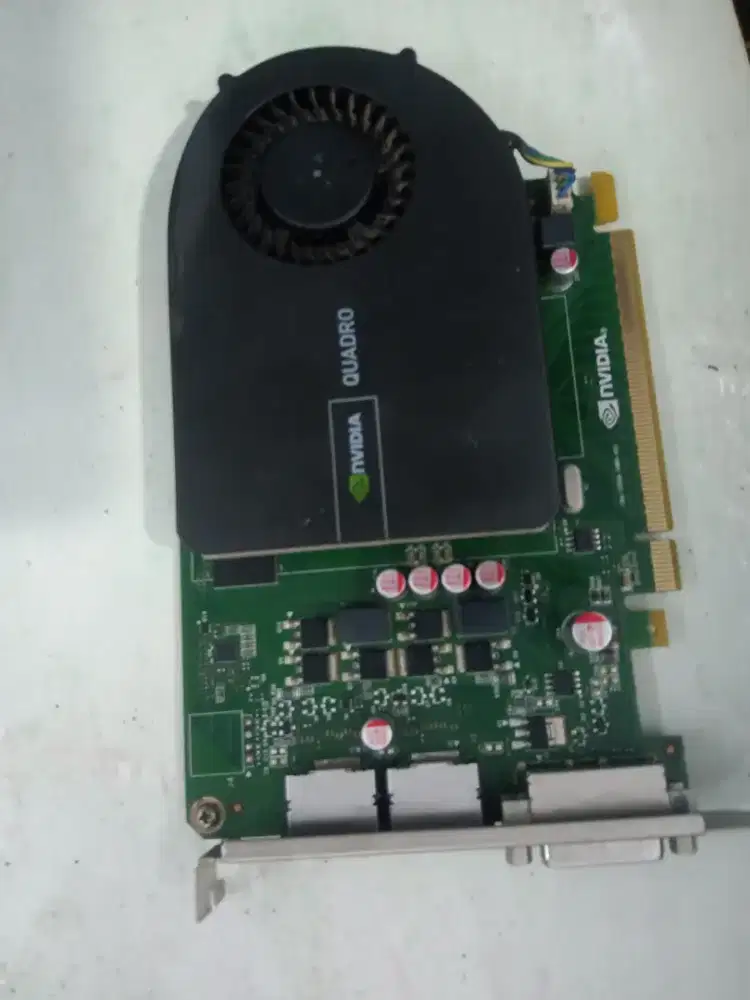 NVIDIA QUADRO 2000 DDR5 1Giga 128BIT