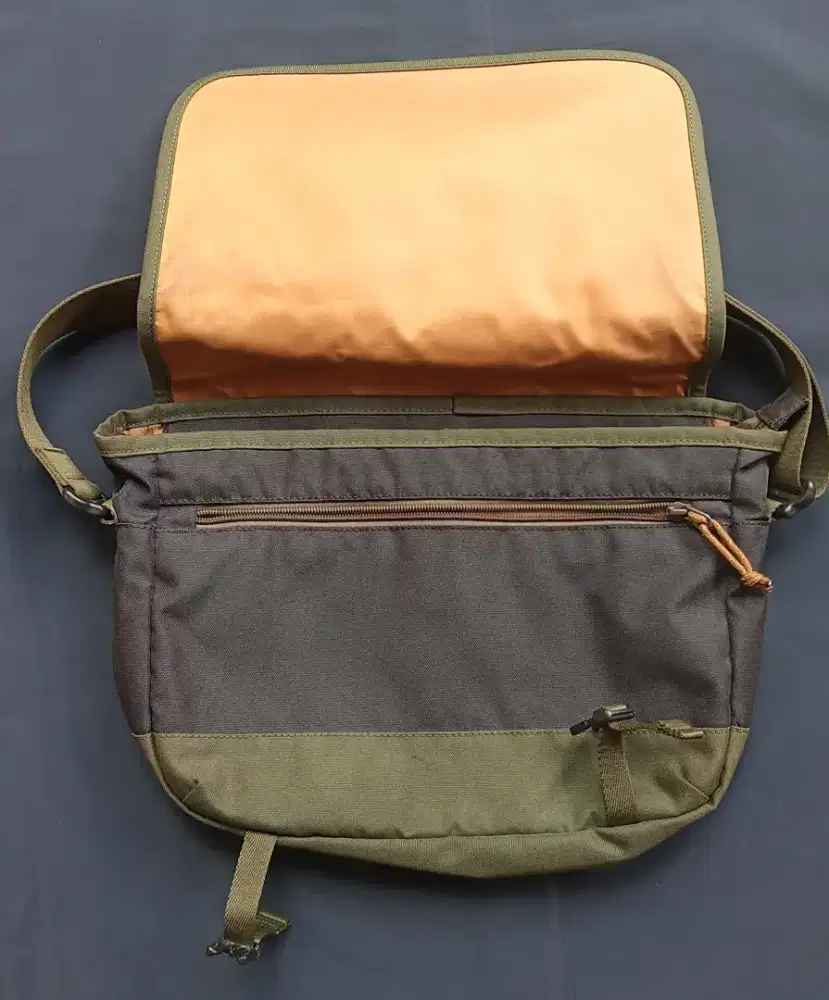 Tas Eiger Slempang