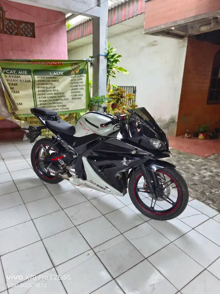 Minerva rx 150 putih