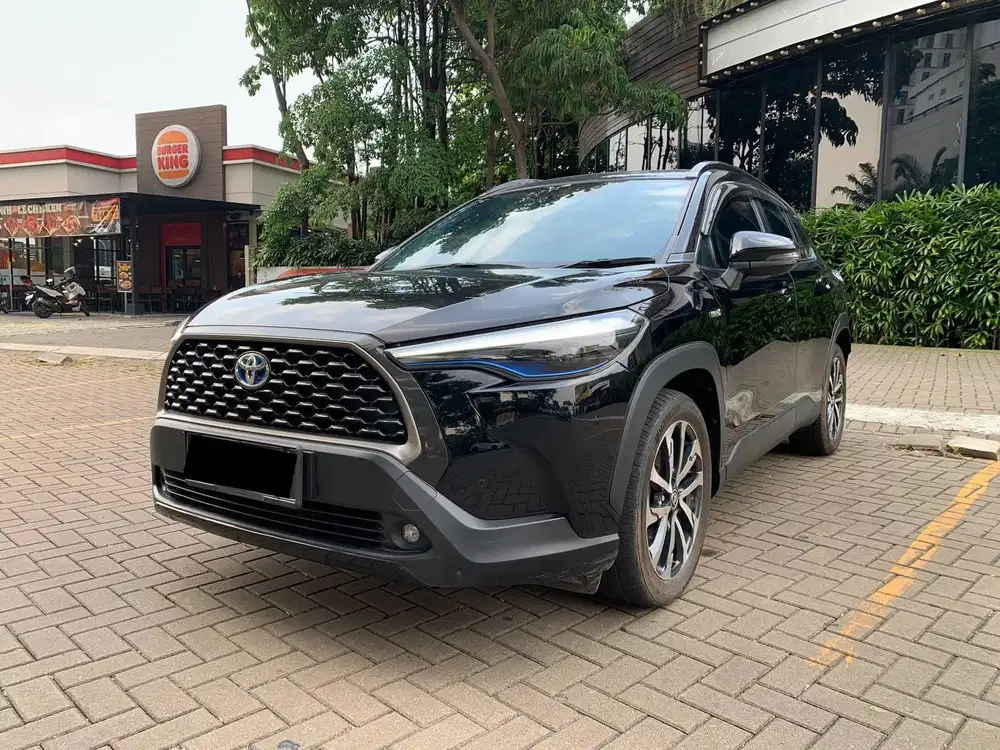 TOYOTA COROLLA CROSS HYBRID 1.8 2022 HARGA CASH PROMO MOBIL TERAWAT