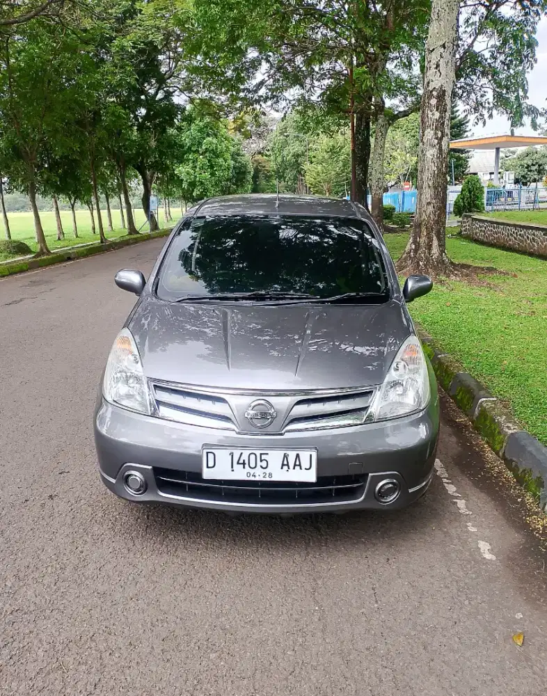 Grand Livina matic mulus