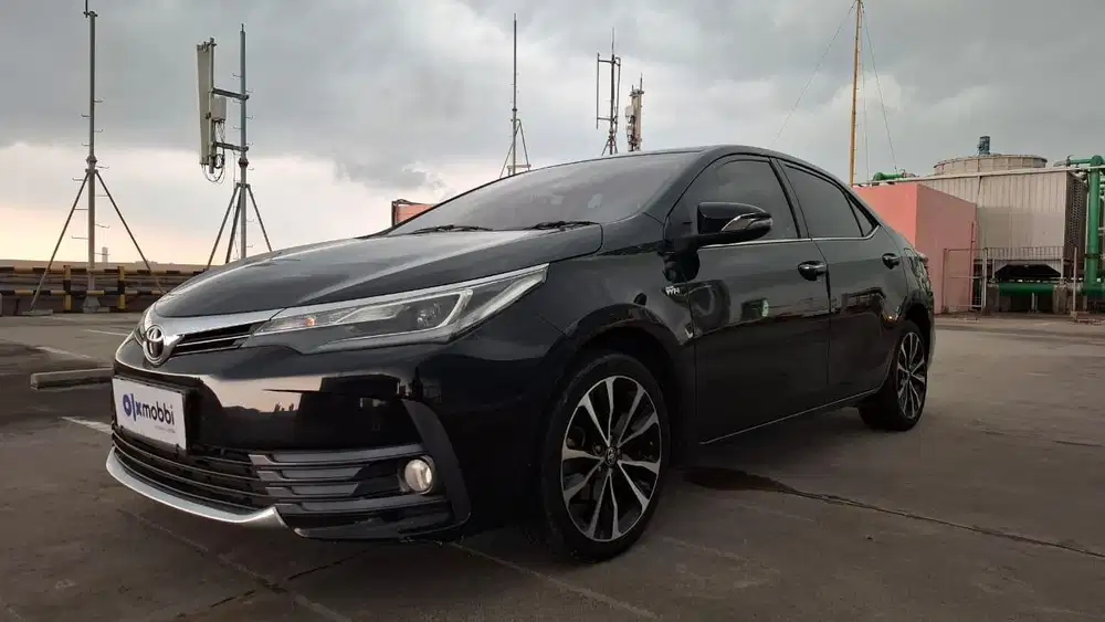 Pajak Panjang - Toyota Corolla Altis 1.8 V Bensin-AT 2019