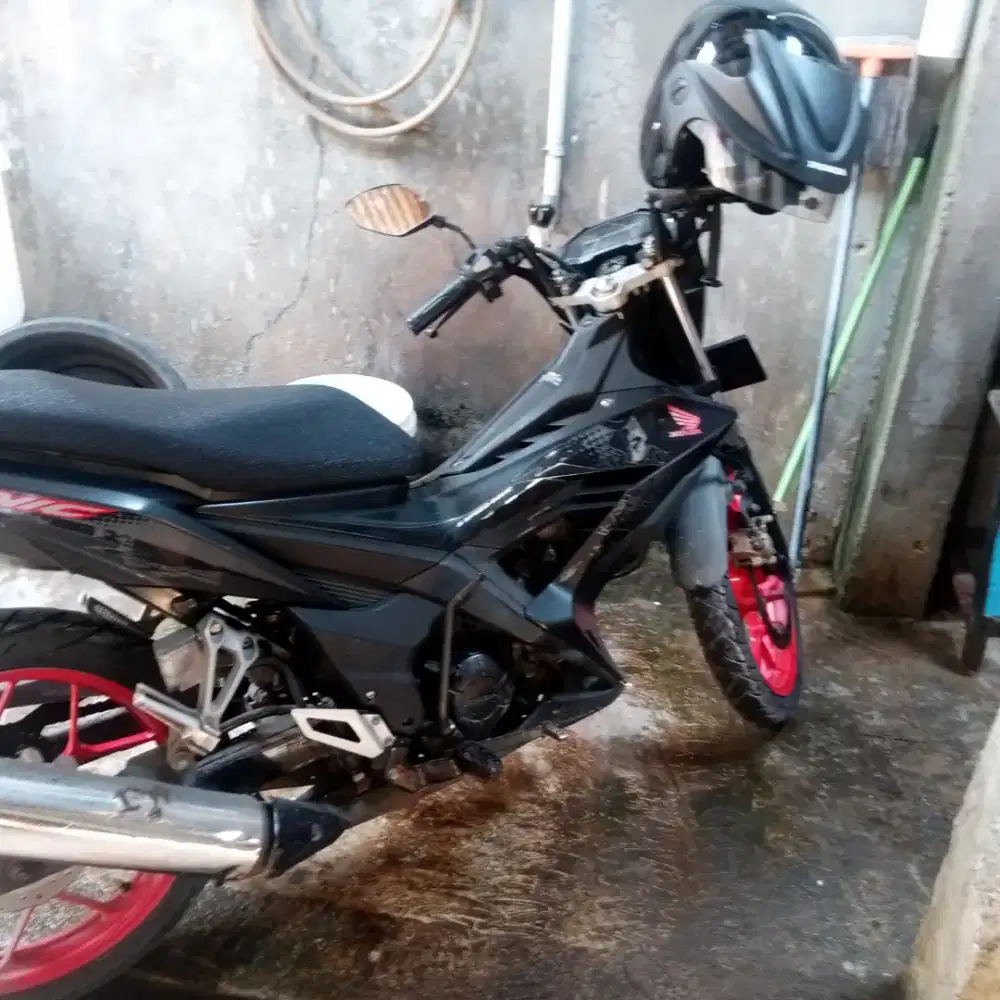 Jual honda sonic 150 cc tahun 2016