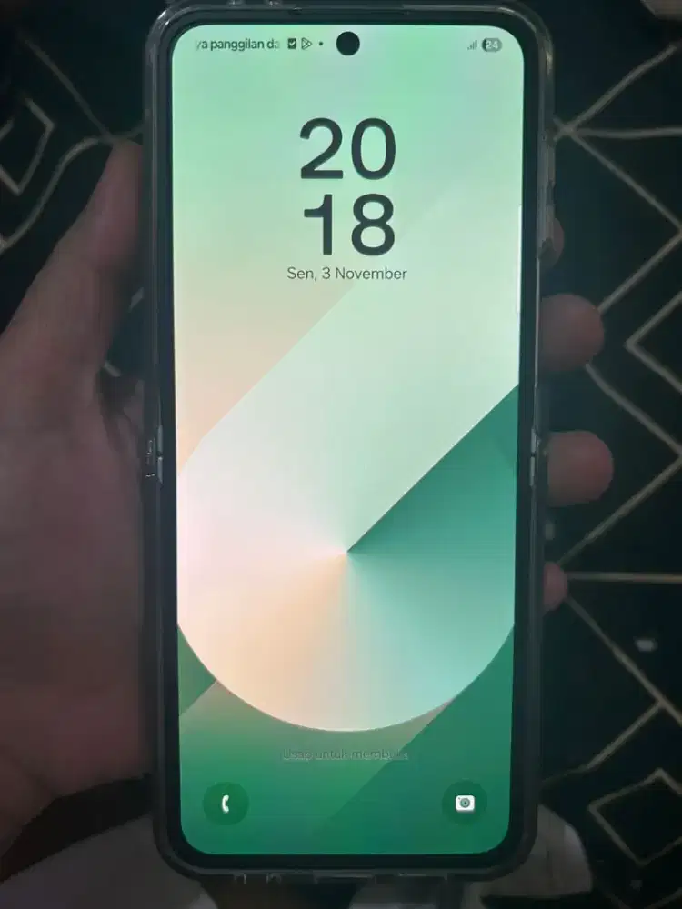 SAMSUNG Z flip 6  12/256gb mint