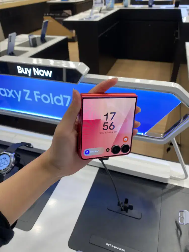 Samsung Galaxy Z Flip7 12/256GB