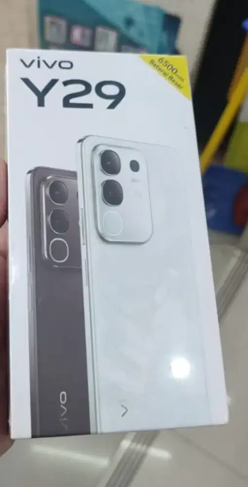 Vivo y29 6/128gb... 6500mAh