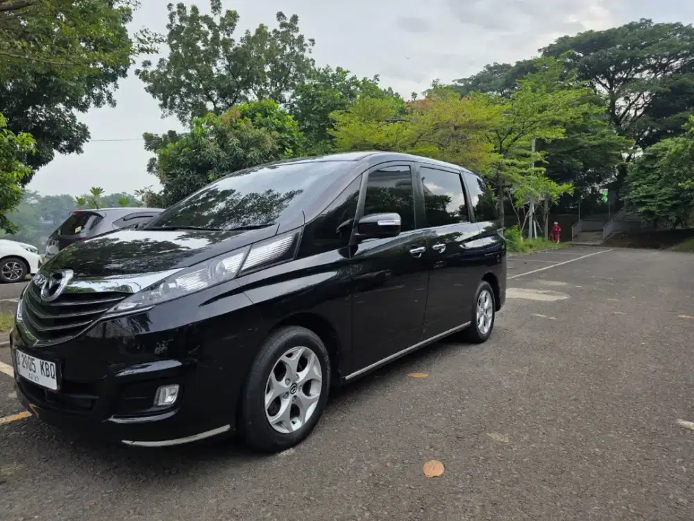 DI JUAL MAZDA BIANTE HITAM  2017, EX DIREKTUR, UNTUK ANTAR JEMPUT ANAK