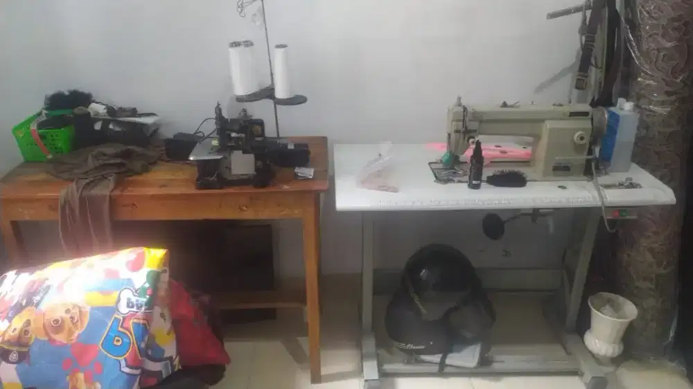 Dijual set mesin jahit typical dinamo servo dan mesin obras singer