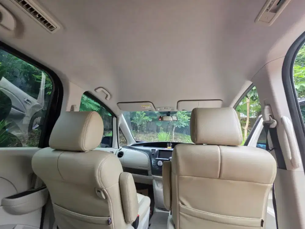 DI JUAL MAZDA BIANTE HITAM  2017, EX DIREKTUR, UNTUK ANTAR JEMPUT ANAK