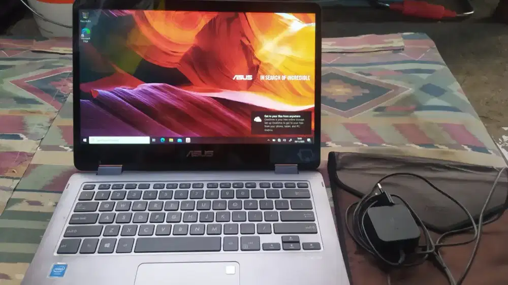 Laptop Asus Vivo flip 14 TP401M