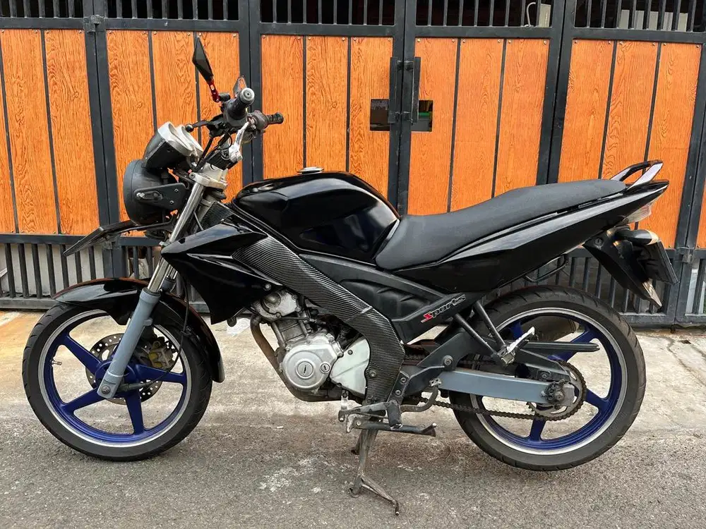 Yamaha Vixion Hitam 2009