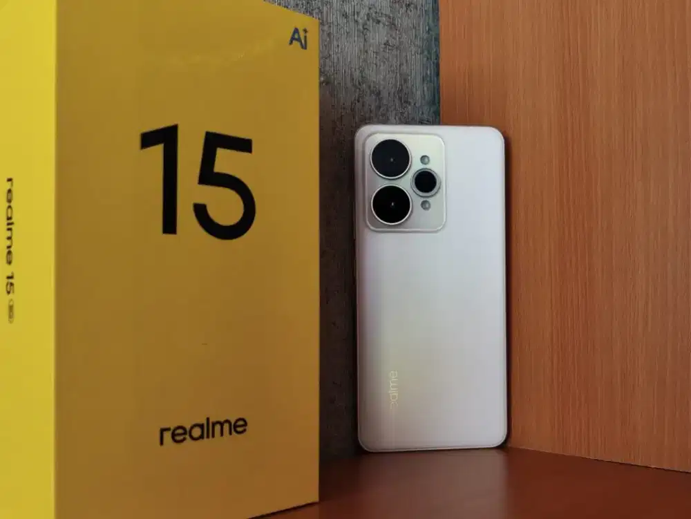 Di jual HP Realme 15 5G 12/256 lok ciracas jakarta timur kondisi baru