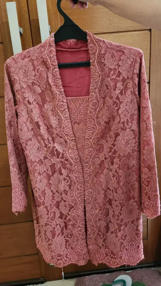 Dijual Preloved Kebaya Full Payet