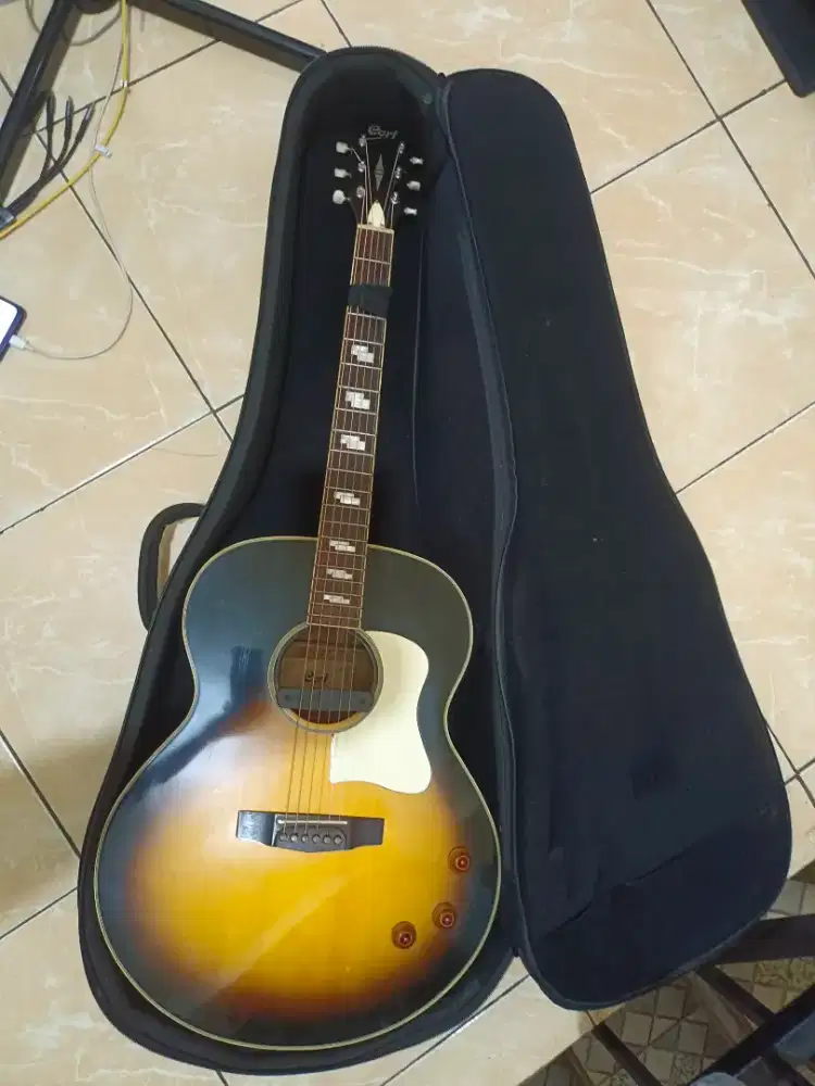Gitar akustik elektrik Cort CJ retro