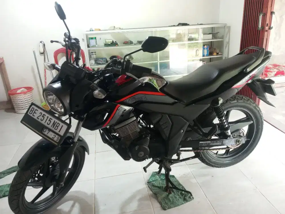 Honda cb verza 150